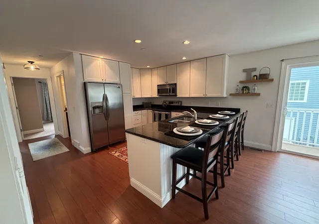 Photo 2 of Condo for sale at 707 E State St, Traverse City City Grand Traverse, MI 49686 | MLS# 78080072843 | Listing updated on 2026-09-07