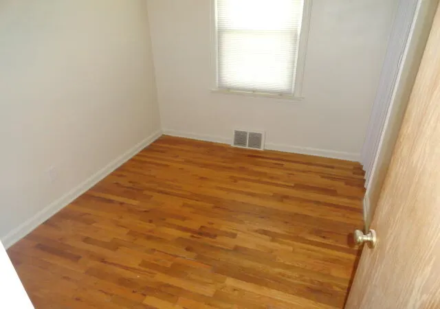 Photo 4 of Single family home for sale at 19317 Woodside St, Harper Woods City Wayne, MI 48225 | MLS# 81026045090 | Listing updated on 2026-09-02