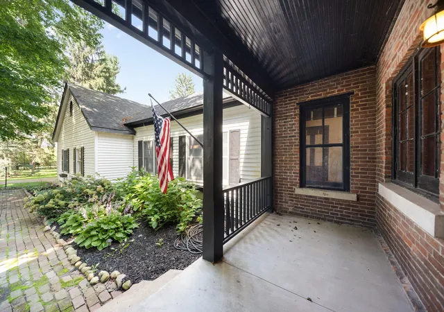 Photo 4 of Single family home for sale at 3995 W Bertrand Rd, Bertrand Township Berrien, MI 49120 | MLS# 69026045116 | Listing updated on 2026-09-09