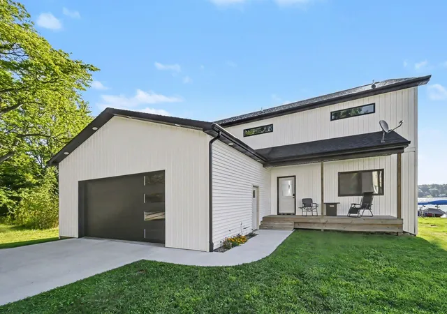 Photo 3 of Single family home for sale at 5531 Monroe Rd, Clarence Township Calhoun, MI 49076 | MLS# 64026045112 | Listing updated on 2026-08-28