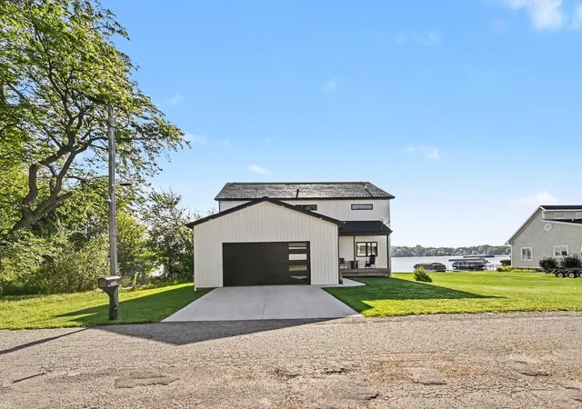 Photo 3 of Single family home for sale at 5531 Monroe Rd, Clarence Township Calhoun, MI 49076 | MLS# 64026045112 | Listing updated on 2026-08-28