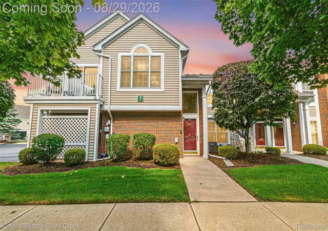 Listing Photo 1 - Condo for sale in building located at 4341 Berkshire Dr, Sterling Heights, MI 48314 - Unit #110