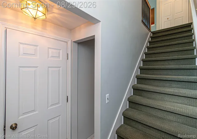 Listing Photo 4 - Condo for sale in building located at 4341 Berkshire Dr, Sterling Heights, MI 48314 - Unit #110