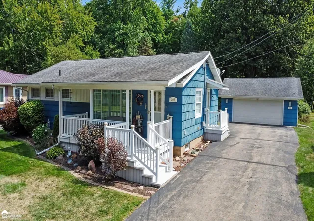 Photo 1 of Sale Pending at 202 Nanita Dr, Montrose City Genesee, MI 48457 | MLS# 5050219856 | Listing updated on 2026-08-28