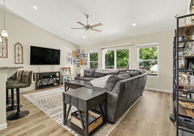 Photo 2 of Single family home for sale at 573 N Cygnet Lake Dr, Benton Charter Township Berrien, MI 49022 | MLS# 69026045122 | Listing updated on 2026-09-09