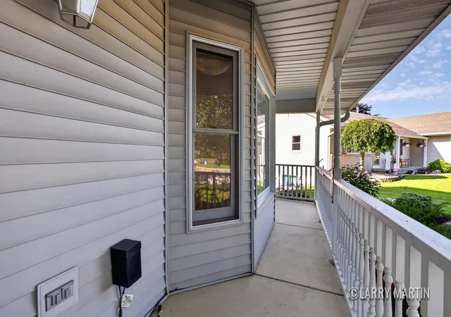 Photo 2 of Single family home for sale at 2940 Eldora Ct Sw, Byron Township Kent, MI 49315 | MLS# 65026045125 | Listing updated on 2026-09-14