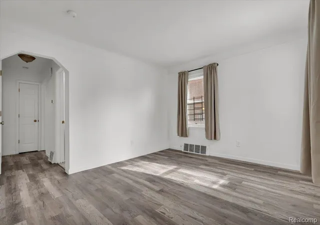 Photo 3 of Single family home for sale at 18320 Ashton Ave, Detroit City Wayne, MI 48219 | MLS# 20261068427 | Listing updated on 2026-09-16