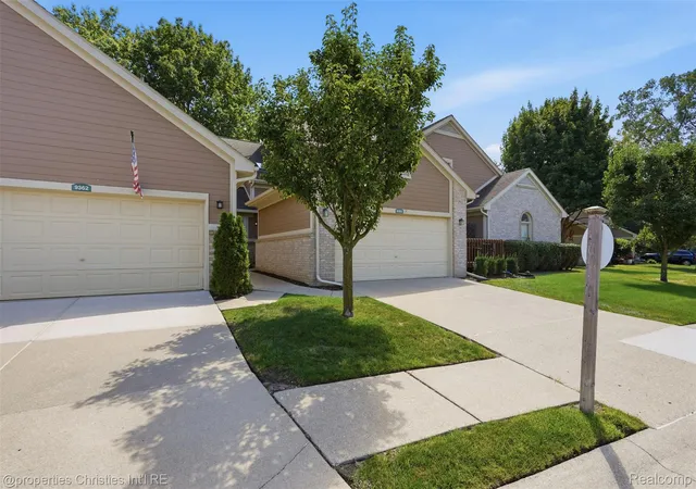 Photo 3 of Condo for sale at 9360 Eastwind Dr #13, Livonia City Wayne, MI 48150 | MLS# 20261068434 | Listing updated on 2026-09-11