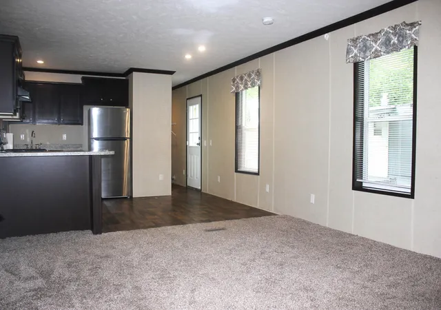 Photo 4 of Single family home for sale at 917 Marlin Ave Sw, Wyoming City Kent, MI 49509 | MLS# 65026045128 | Listing updated on 2026-09-21