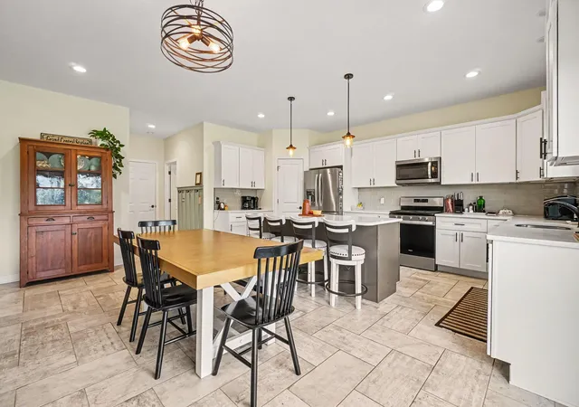 Photo 4 of Single family home for sale at 5947 Hidden Oak Ave, Richland Township Kalamazoo, MI 49083 | MLS# 66026045134 | Listing updated on 2026-09-14