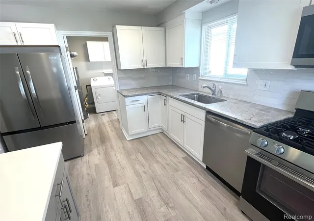 Photo 5 of Single family home for sale at 936 E Annabelle Ave, Hazel Park City Oakland, MI 48030 | MLS# 20261068449 | Listing updated on 2026-08-27