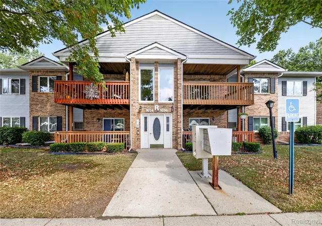 Photo 1 of Sale Pending at 1684 Shoemaker Dr, Westland City Wayne, MI 48185 | MLS# 20261068451 | Listing updated on 2026-09-04