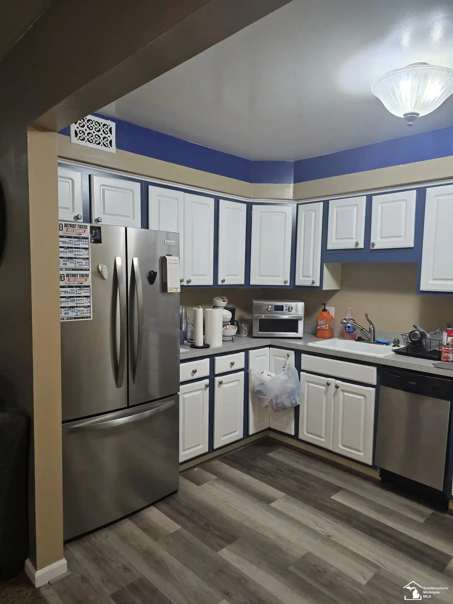 Listing Photo 2 - Condo for sale in 16034 Holz Dr located at 16034 Holz Dr, Southgate, MI 48195 - Unit 16034 Holz Dr