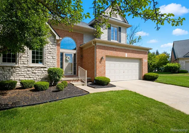 Photo 3 of Condo for sale at 54796 Grenelefe Cir E, Lyon Charter Township Oakland, MI 48178 | MLS# 20261068469 | Listing updated on 2026-09-01