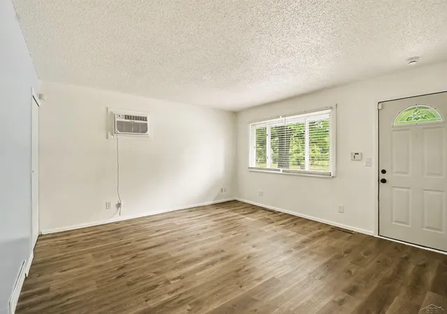 Photo 3 of Single family home for sale at 3215 Grant St, Saginaw City Saginaw, MI 48601 | MLS# 61050219867 | Listing updated on 2026-09-17