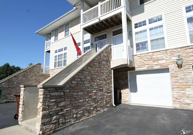 Photo 3 of Condo for sale at 304 Beachwalk Trail, Erie Township Monroe, MI 48157 | MLS# 57050219868 | Listing updated on 2026-09-01