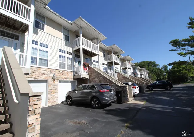 Photo 3 of Condo for sale at 304 Beachwalk Trail, Erie Township Monroe, MI 48157 | MLS# 57050219868 | Listing updated on 2026-09-01