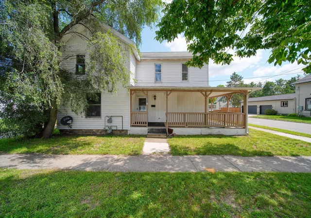 Photo 2 of Multi family home for sale at 303 E Locust St, Morenci City Lenawee, MI 49256 | MLS# 81026045147 | Listing updated on 2026-09-02