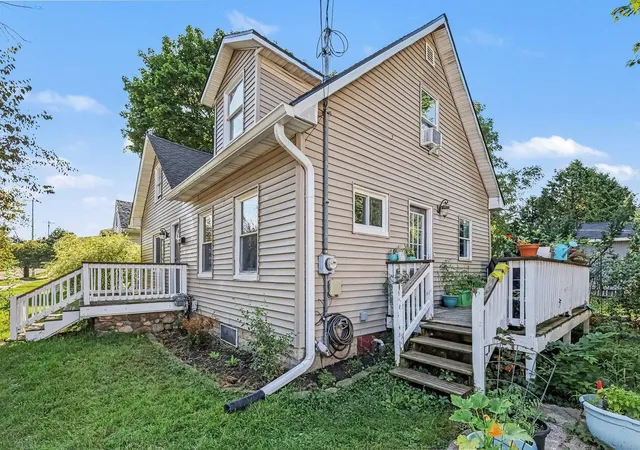 Photo 3 of Single family home for sale at 125 W Randolph St, Lansing City Ingham, MI 48906 | MLS# 65026045158 | Listing updated on 2026-09-03