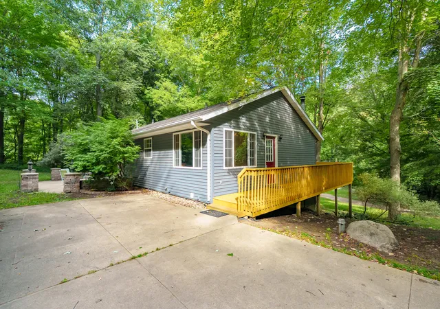Photo 3 of Single family home for sale at 11175 S Enzian Rd, Prairieville Township Barry, MI 49080 | MLS# 66026045151 | Listing updated on 2026-09-16