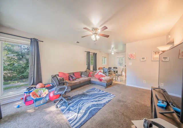 4th image of 1810 Carol Ann Ave, Ypsilanti Charter Township Washtenaw, MI 48198 | MLS# 81026045154