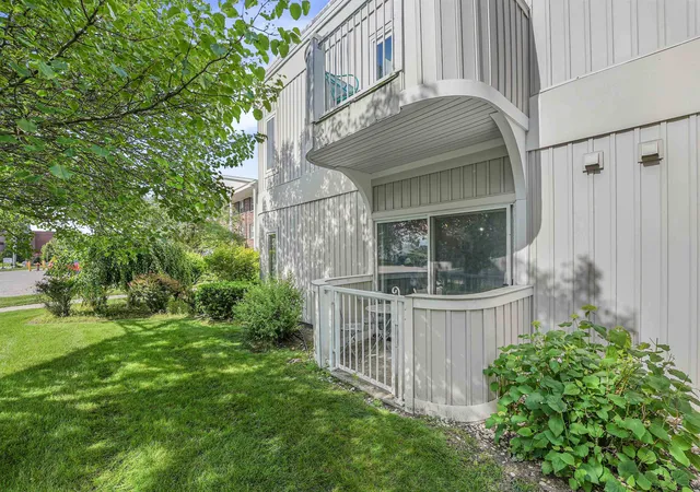 Condo for sale at 124 Beech St, TraverseCityCity_GrandTraverse, MI 49684 | MLS# 78080072862
