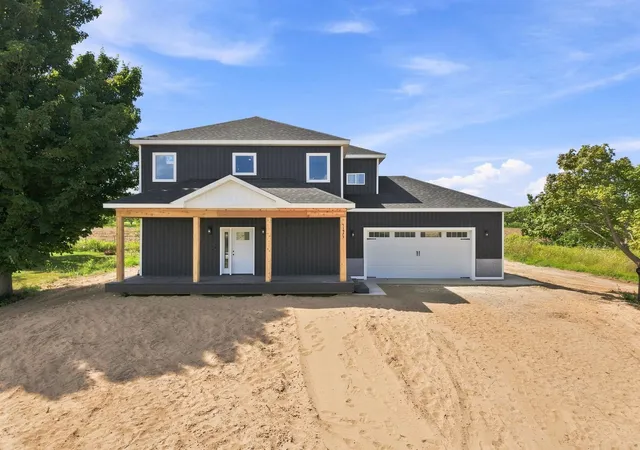 Photo 2 of Single family home for sale at 11573 Topview Dr, Whitewater Township Grand Traverse, MI 49690 | MLS# 78080072864 | Listing updated on 2026-09-10