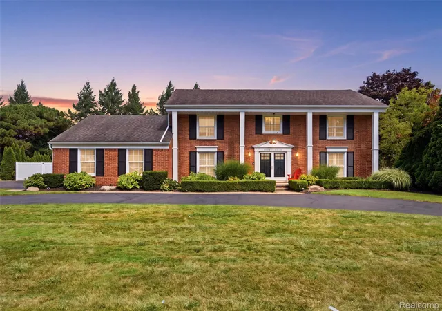 Photo 1 of Sale Pending at 4130 Saddle Ln, West Bloomfield Charter Township Oakland, MI 48322 | MLS# 20261068514 | Listing updated on 2026-09-10