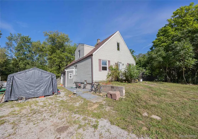 Photo 2 of Single family home for sale at 24224 Sumpter Rd, Sumpter Township Wayne, MI 48111 | MLS# 20261068519 | Listing updated on 2026-09-15