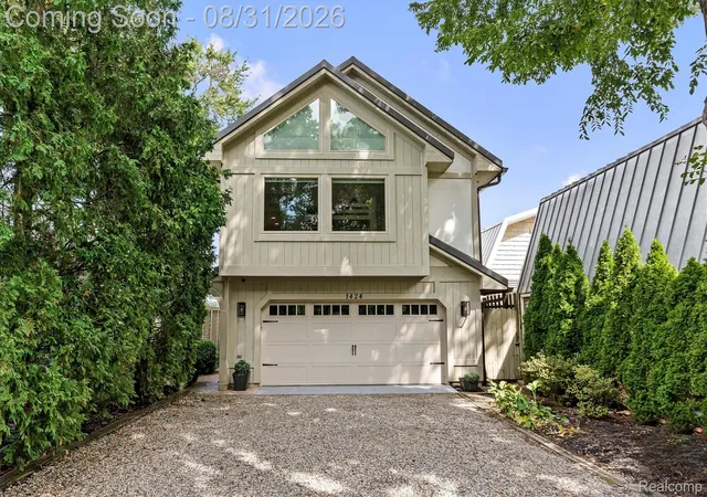 Single family home for sale at 1424 W Oakley Park Rd, CommerceCharterTownship_Oakland, MI 48390 | MLS# 20261068535