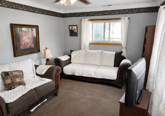 Photo 2 of Single family home for sale at 264 Helen St, Inkster City Wayne, MI 48141 | MLS# 20261068539 | Listing updated on 2026-09-09