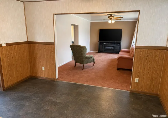 Photo 4 of Single family home for sale at 264 Helen St, Inkster City Wayne, MI 48141 | MLS# 20261068539 | Listing updated on 2026-09-09