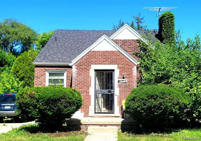Photo 1 of Single family home for sale at 11667 Wayburn St, Detroit City Wayne, MI 48224 | MLS# 20261068526 | Listing updated on 2026-08-27
