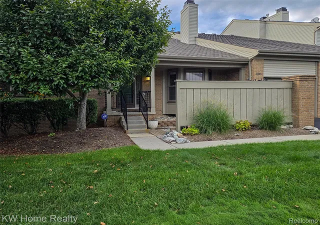 Photo 1 of Condo for sale at 38608 Chessington, Farmington Hills City Oakland, MI 48331 | MLS# 20261068558 | Listing updated on 2026-08-28