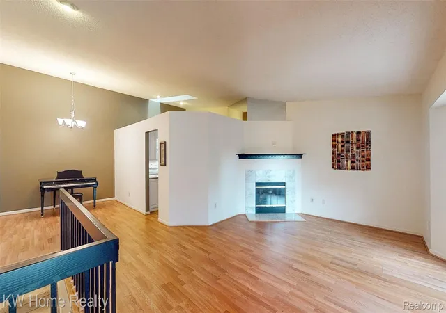 Photo 5 of Condo for sale at 38608 Chessington, Farmington Hills City Oakland, MI 48331 | MLS# 20261068558 | Listing updated on 2026-08-28