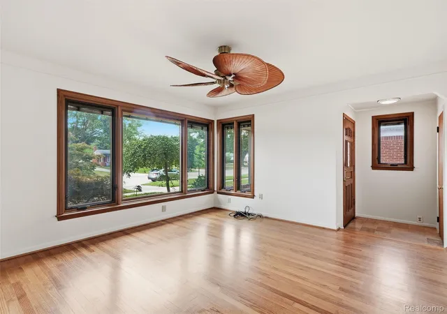 Photo 3 of Single family home for sale at 2806 Oliver Rd, Royal Oak City Oakland, MI 48073 | MLS# 20261068555 | Listing updated on 2026-09-11