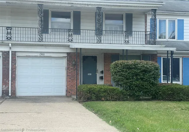 Photo 1 of Single family home for sale at 1961 Laurel Oak Dr, Flint City Genesee, MI 48507 | MLS# 20261068562 | Listing updated on 2026-08-29