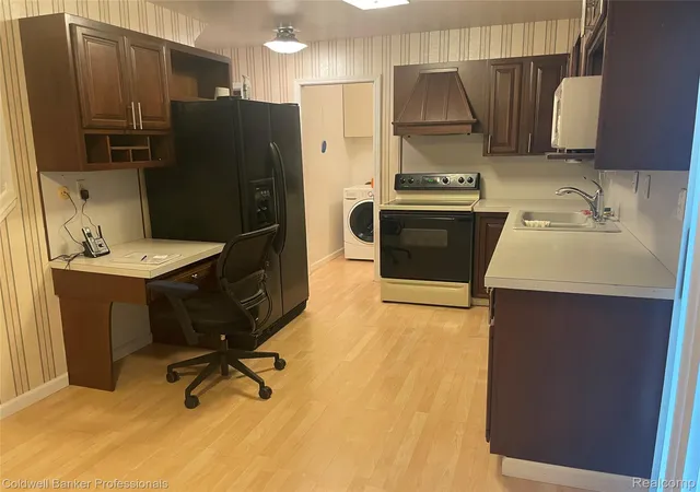 Photo 3 of Single family home for sale at 1961 Laurel Oak Dr, Flint City Genesee, MI 48507 | MLS# 20261068562 | Listing updated on 2026-08-29