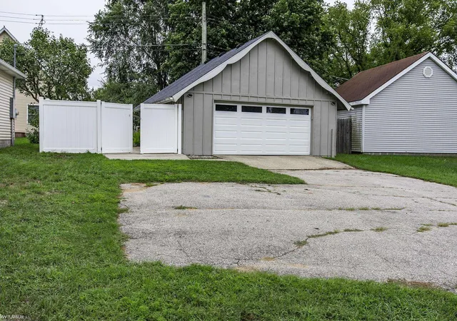 Photo 3 of Single family home for sale at 8970 Lakeshore Rd, Burtchville Township St Clair, MI 48059 | MLS# 58050219886 | Listing updated on 2026-09-11