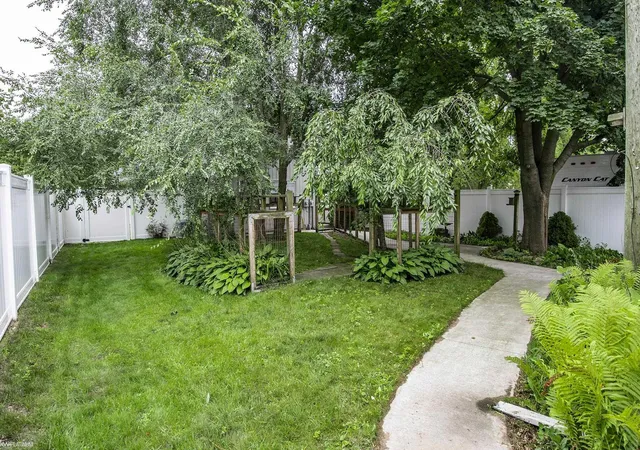 Photo 4 of Single family home for sale at 8970 Lakeshore Rd, Burtchville Township St Clair, MI 48059 | MLS# 58050219886 | Listing updated on 2026-09-11