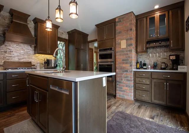 Photo 2 of Single family home for sale at 2453 Cedarwood Dr, Adrian Township Lenawee, MI 49221 | MLS# 56050219895 | Listing updated on 2026-08-26