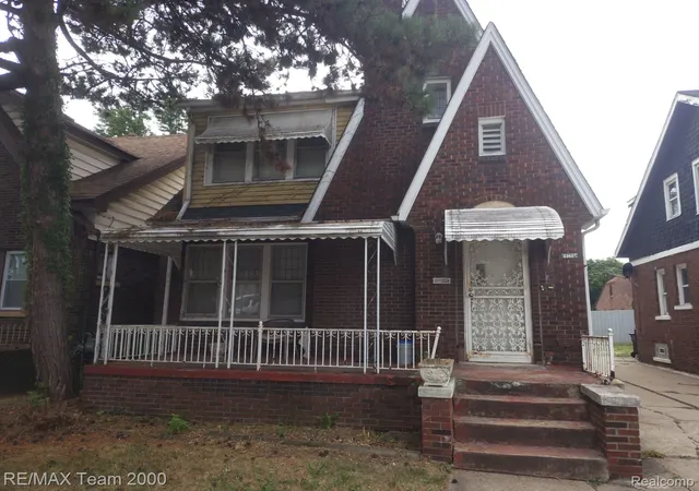 Photo 1 of Multi family home for sale at 8265 Cloverlawn St, Detroit City Wayne, MI 48204 | MLS# 20261068564 | Listing updated on 2026-09-16
