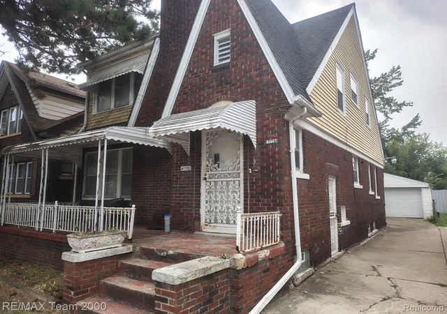 Photo 3 of Multi family home for sale at 8265 Cloverlawn St, Detroit City Wayne, MI 48204 | MLS# 20261068564 | Listing updated on 2026-09-16