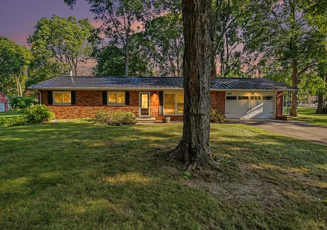 Photo 3 of Single family home for sale at 340 W Railroad St, Centreville Village St Joseph, MI 49032 | MLS# 68026045200 | Listing updated on 2026-09-24