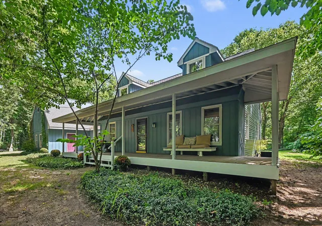 Photo 2 of Single family home for sale at 4042 Allegan Dam Rd, Valley Township Allegan, MI 49010 | MLS# 71026045190 | Listing updated on 2026-09-09