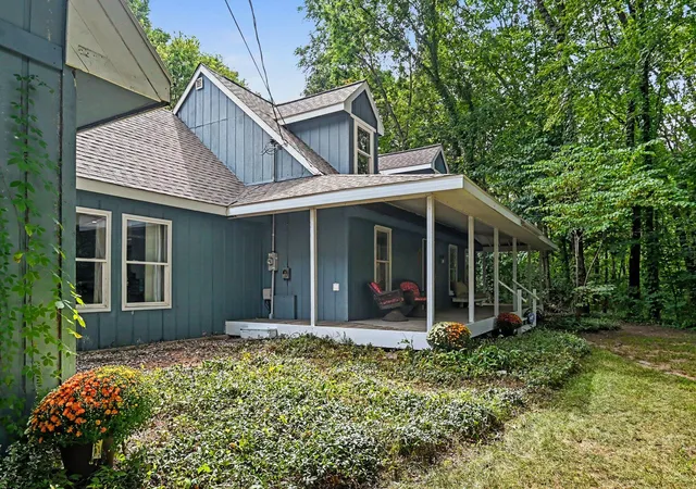 Photo 3 of Single family home for sale at 4042 Allegan Dam Rd, Valley Township Allegan, MI 49010 | MLS# 71026045190 | Listing updated on 2026-09-09