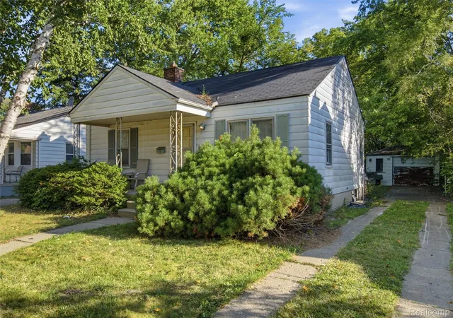 Photo 2 of Single family home for sale at 19331 Mccormick St, Detroit City Wayne, MI 48224 | MLS# 20261068571 | Listing updated on 2026-09-16