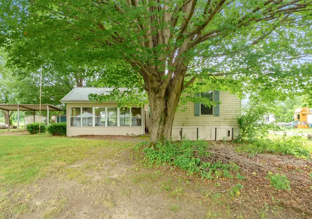 Photo 2 of Single family home for sale at 47528 84th Ave, Hamilton Township Van Buren, MI 49045 | MLS# 66026045207 | Listing updated on 2026-08-26
