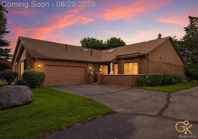 Photo 1 of Sale Pending at 2216 London Bridge Dr, Rochester Hills City Oakland, MI 48307 | MLS# 20261068576 | Listing updated on 2026-09-18