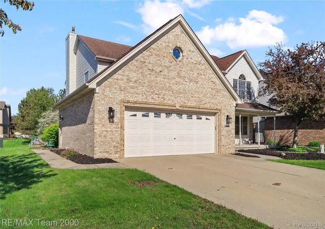 Photo 2 of Single family home for sale at 23888 Leighwood Dr, Woodhaven City Wayne, MI 48183 | MLS# 20261068587 | Listing updated on 2026-08-27